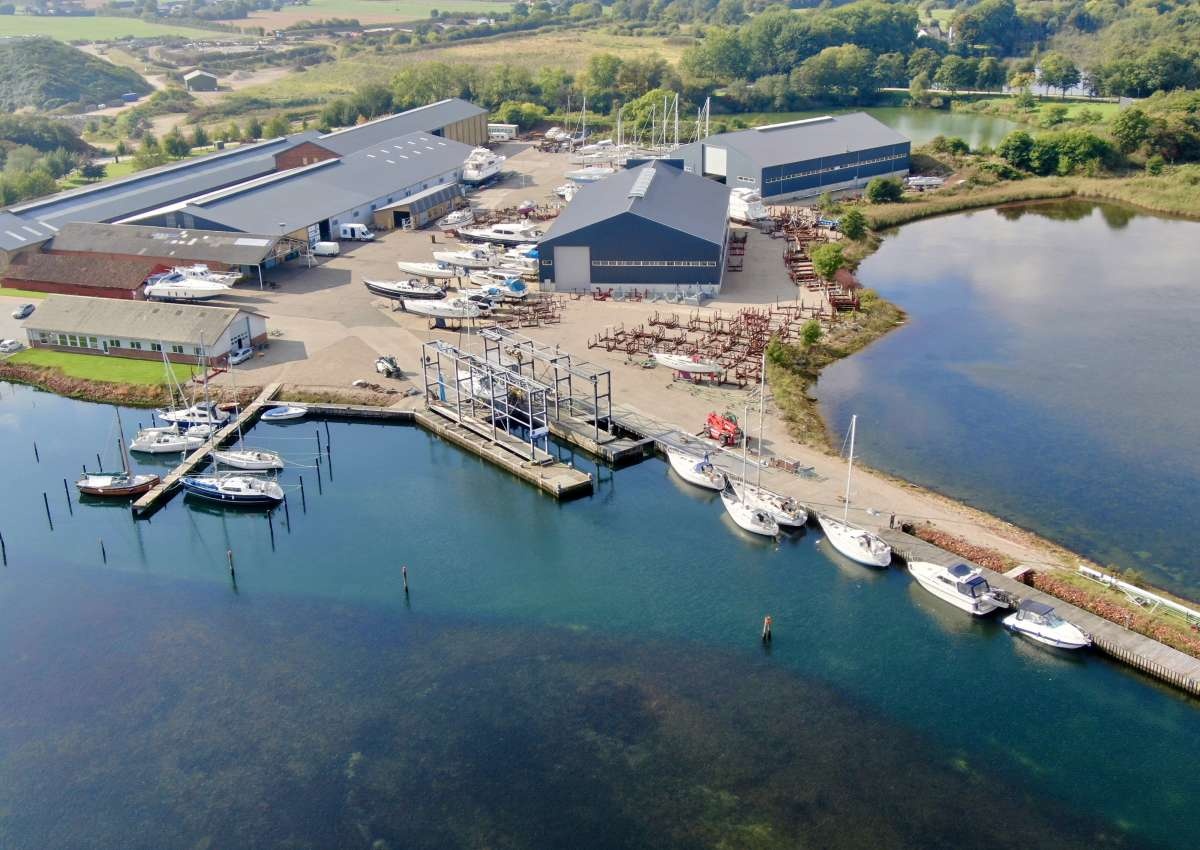 Søholm Yacht Service - Hafen bei Nybøl Nor