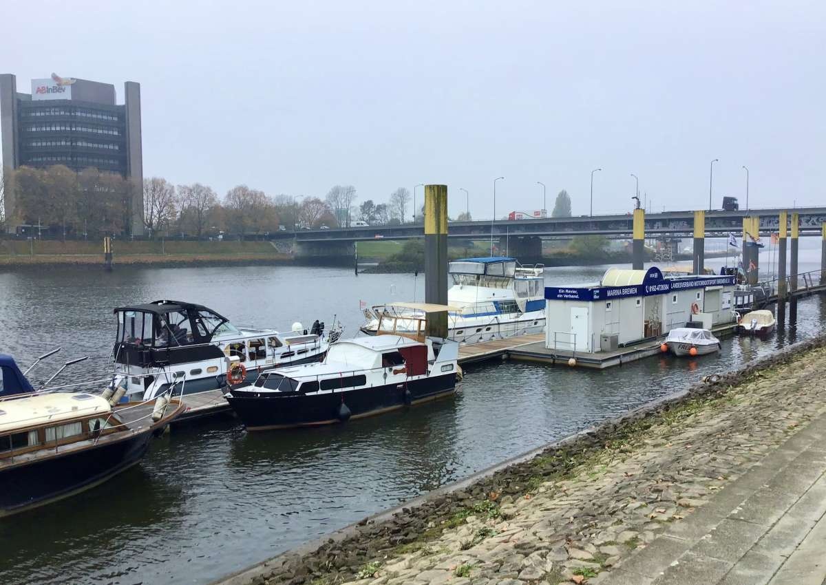 Marina Bremen LMB - Hafen bei Bremen (Mitte)
