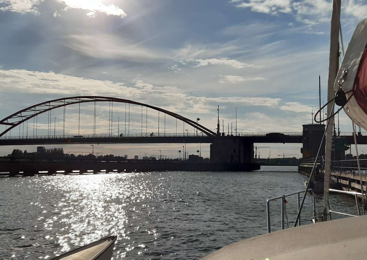 Schellingwouderbrug - Brücke bei Amsterdam