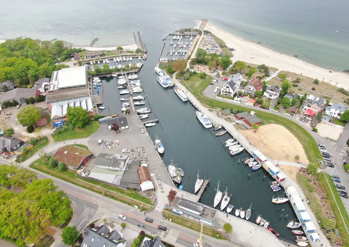Evers Werft - Hafen bei Timmendorfer Strand
