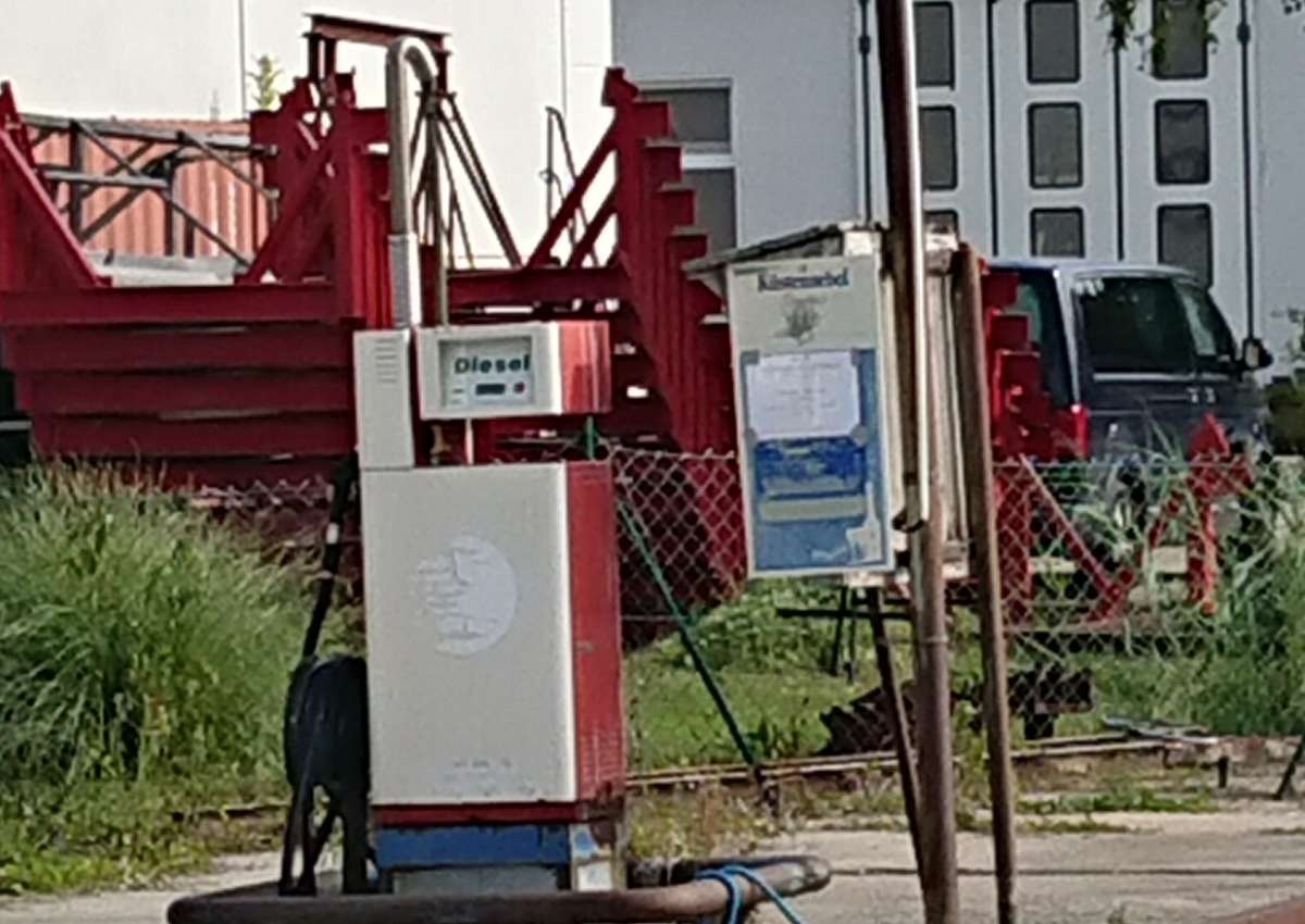 Fuel Station Lauterbach - Tankstelle bei Putbus