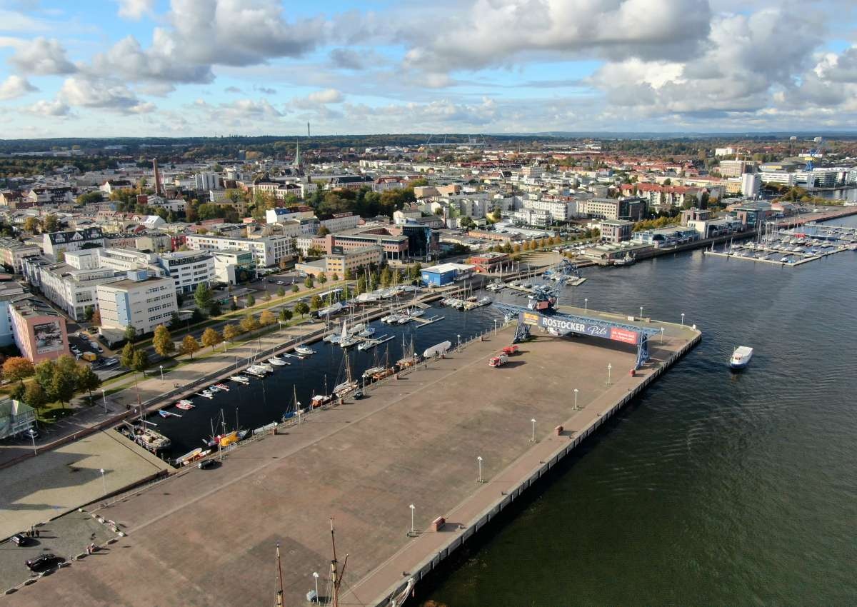 Rostock Haedgehafen - Marina près de Rostock (Kröpeliner-Tor-Vorstadt)