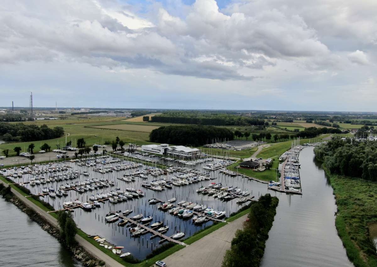 Jachthaven Noordschans in Klundert - Marina near Moerdijk (Klundert)